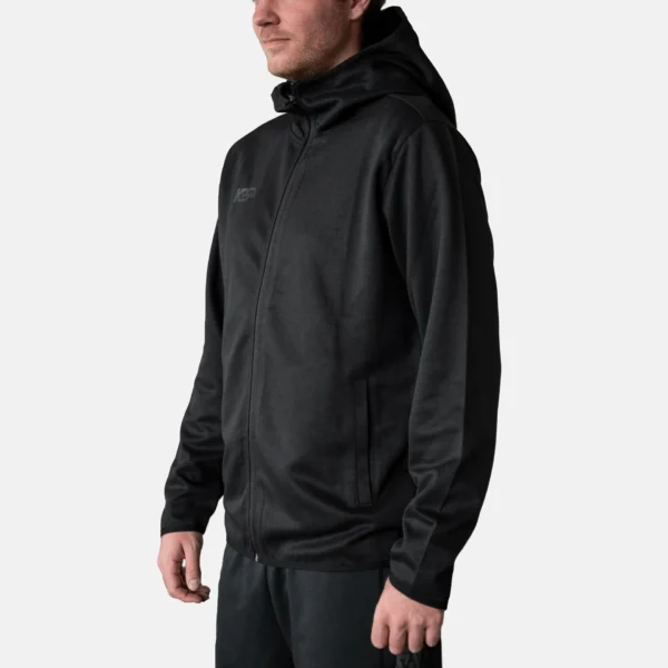 Kosa Zip Hoodie Team Classic svart – prisvärd funktionströja med dragkedja och diskret logga.
